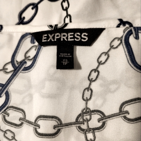 Express Cuffed Sleeve Blouse - Picture 6 of 6